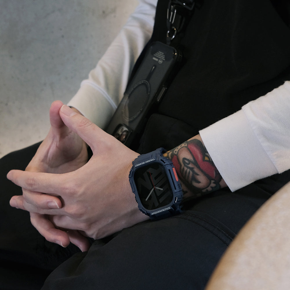 Apple Watch Ultra 49mm Uyumlu Skinarma Mecha 2in1 TPU Kasa Koruyucu + Silikon Kordon