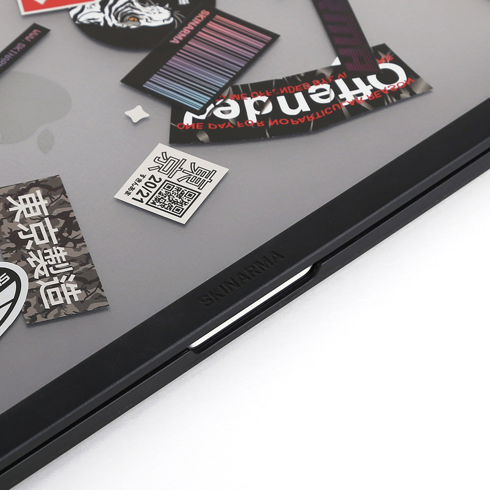 Macbook Pro 14.2 2025 M4 Uyumlu SkinArma Henko Klipsli Kurulum Özellikli Kapak