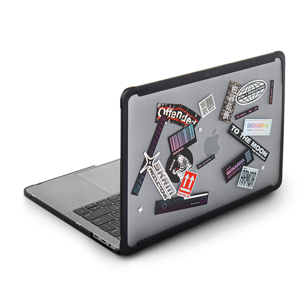 Macbook Pro 14.2 2025 M4 Uyumlu SkinArma Henko Klipsli Kurulum Özellikli Kapak